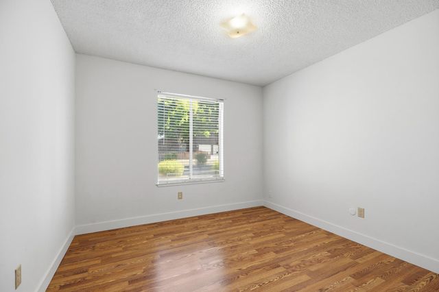 2820 E Orangeburg Ave, Modesto, CA 95355