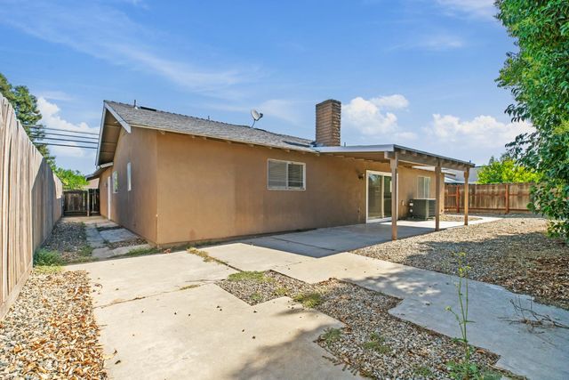 2820 E Orangeburg Ave, Modesto, CA 95355