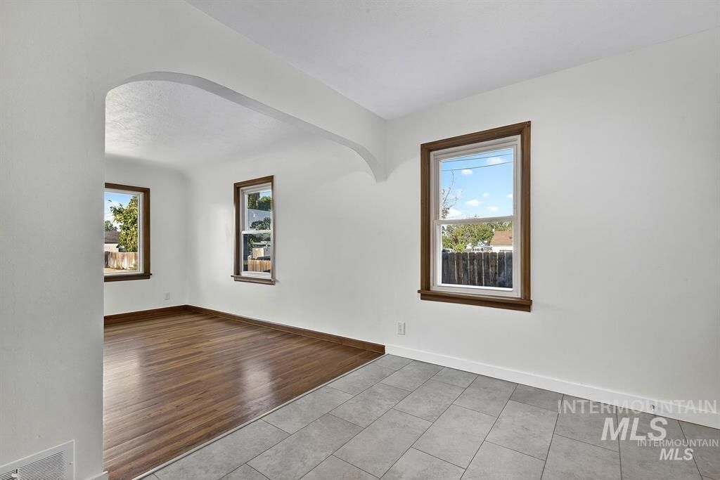 1207 E Sheridan Ave, Nampa, ID 83686 photo 10