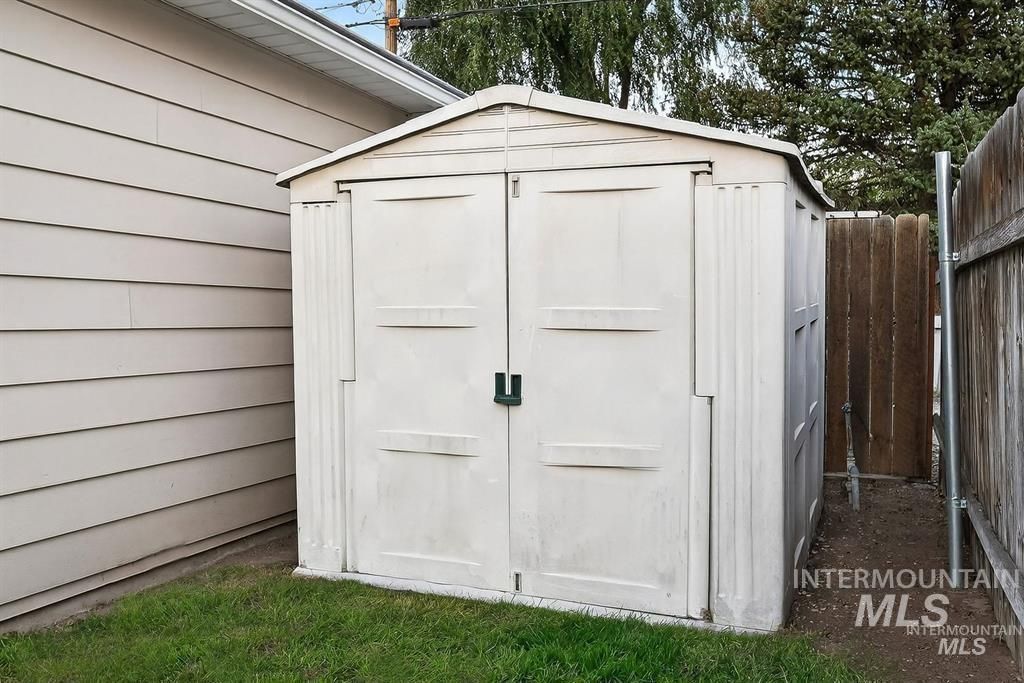 1207 E Sheridan Ave, Nampa, ID 83686 photo 25