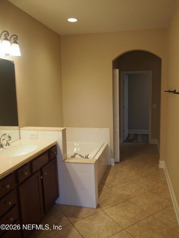 3720 CASITAS Drive, Jacksonville, FL 32224