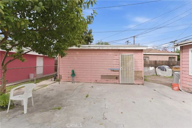 5617 Loveland St, Bell Gardens, CA 90201
