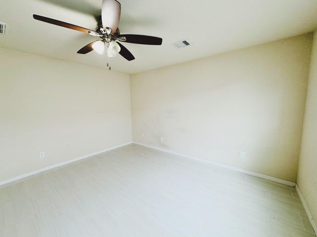 10515 Ince Ln, Houston, TX 77040