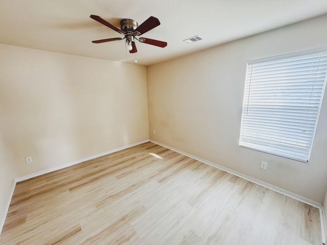 10515 Ince Ln, Houston, TX 77040