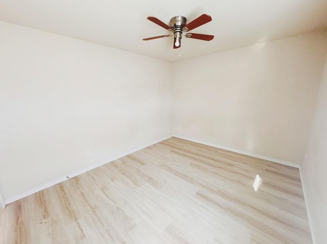 10515 Ince Ln, Houston, TX 77040