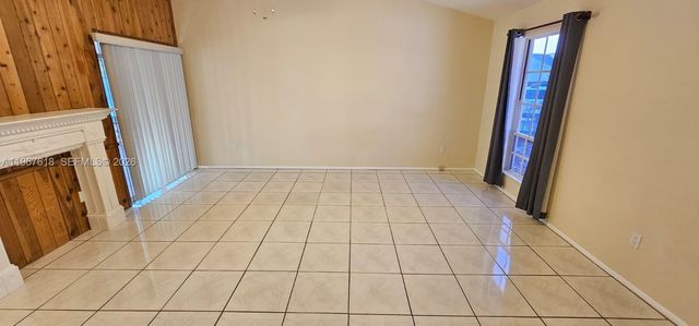 1251 SW 84th Ter, Pembroke Pines, FL 33025