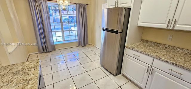 1251 SW 84th Ter, Pembroke Pines, FL 33025