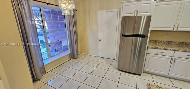 1251 SW 84th Ter, Pembroke Pines, FL 33025