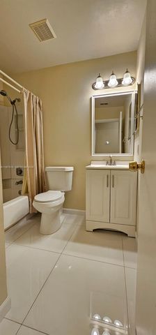 1251 SW 84th Ter, Pembroke Pines, FL 33025