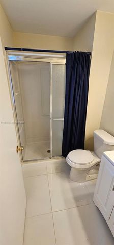 1251 SW 84th Ter, Pembroke Pines, FL 33025