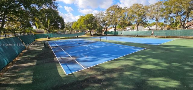 1251 SW 84th Ter, Pembroke Pines, FL 33025