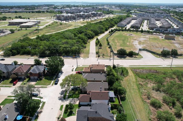 1308 Daffodil Lane, Lewisville, TX 75077