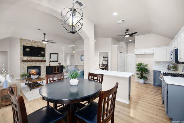 1328 DIME BOX CIR, New Braunfels, TX 78130