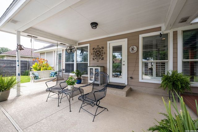 1328 DIME BOX CIR, New Braunfels, TX 78130