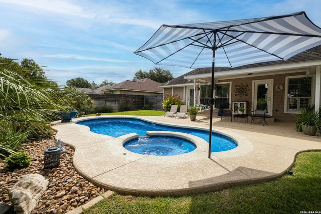 1328 DIME BOX CIR, New Braunfels, TX 78130