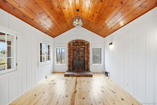 37 Blueberry Hill, Greenwood Lake, NY 10925