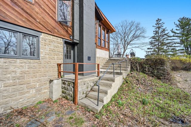 37 Blueberry Hill, Greenwood Lake, NY 10925