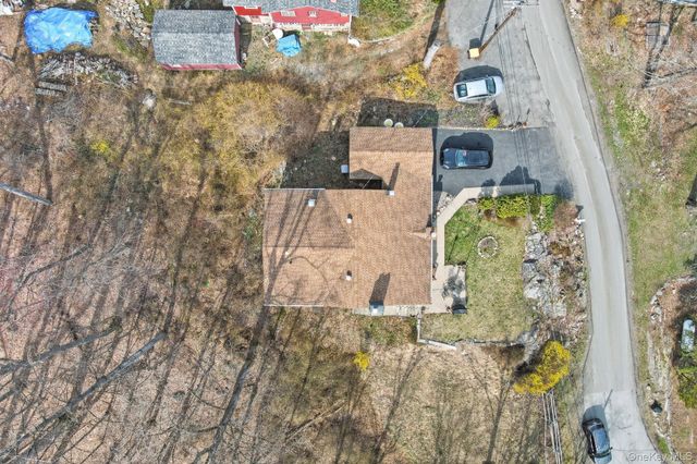 37 Blueberry Hill, Greenwood Lake, NY 10925