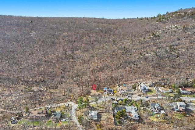 37 Blueberry Hill, Greenwood Lake, NY 10925