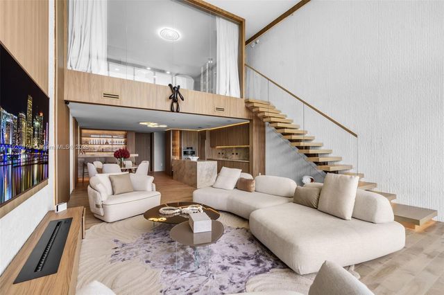 1040 Biscayne Blvd 1403, Miami, FL 33132