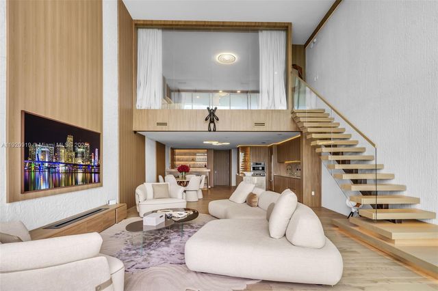 1040 Biscayne Blvd 1403, Miami, FL 33132