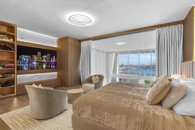 1040 Biscayne Blvd 1403, Miami, FL 33132