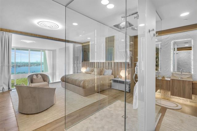 1040 Biscayne Blvd 1403, Miami, FL 33132