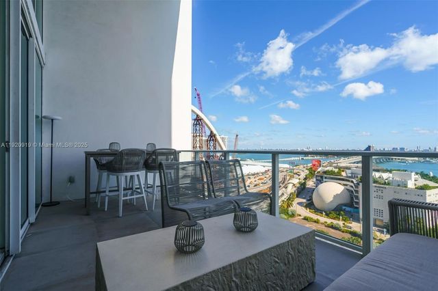 1040 Biscayne Blvd 1403, Miami, FL 33132