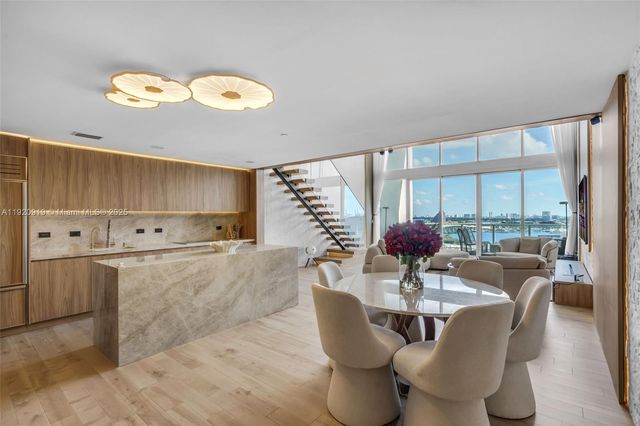 1040 Biscayne Blvd 1403, Miami, FL 33132