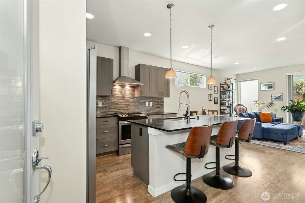 3622 36th Avenue S, Seattle, WA 98144