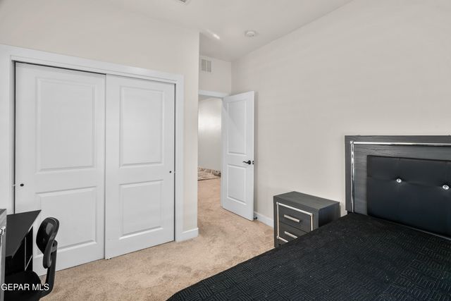 300 SAMUEL VISTA Street, Horizon City, TX 79928