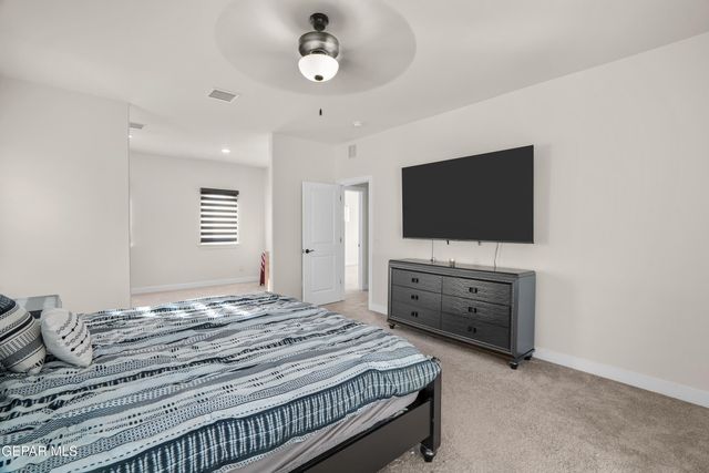 300 SAMUEL VISTA Street, Horizon City, TX 79928
