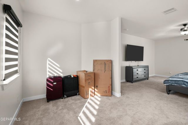300 SAMUEL VISTA Street, Horizon City, TX 79928