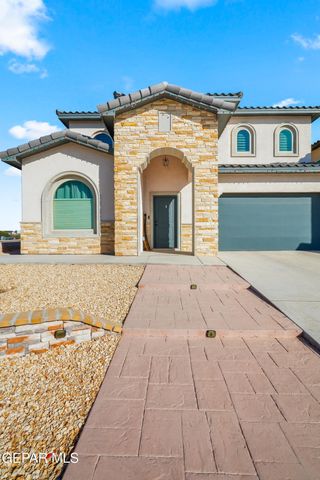 300 SAMUEL VISTA Street, Horizon City, TX 79928
