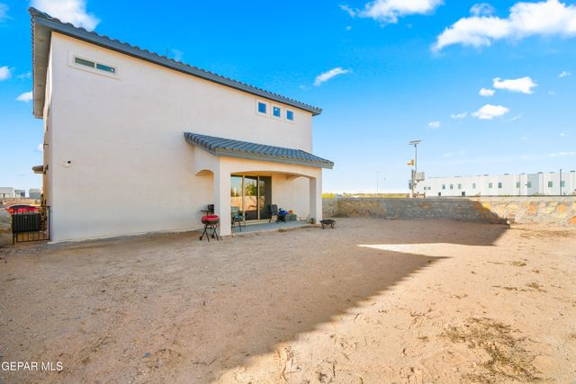 300 SAMUEL VISTA Street, Horizon City, TX 79928