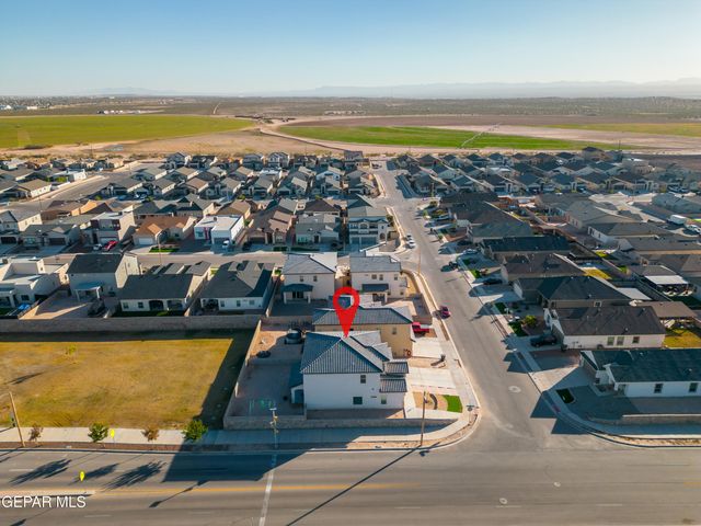 300 SAMUEL VISTA Street, Horizon City, TX 79928