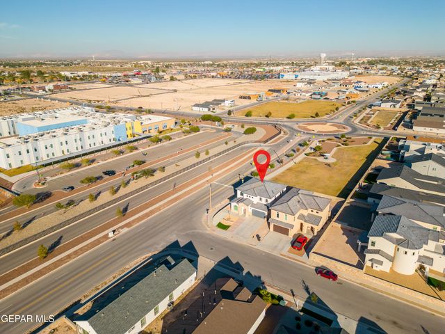 300 SAMUEL VISTA Street, Horizon City, TX 79928