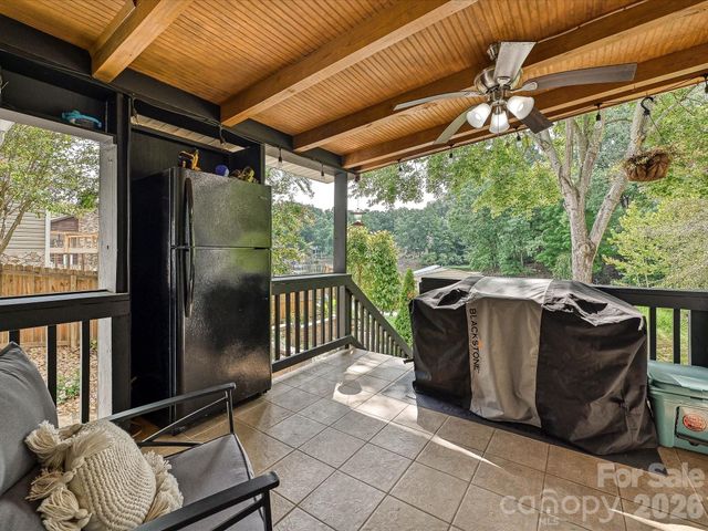 513 Paradise Circle, Belmont, NC 28012
