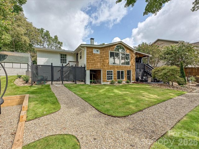 513 Paradise Circle, Belmont, NC 28012