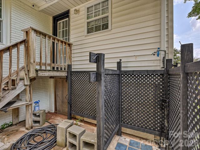 513 Paradise Circle, Belmont, NC 28012