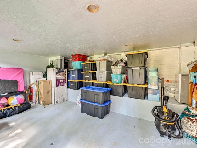 513 Paradise Circle, Belmont, NC 28012