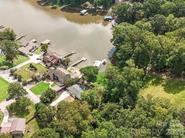 513 Paradise Circle, Belmont, NC 28012