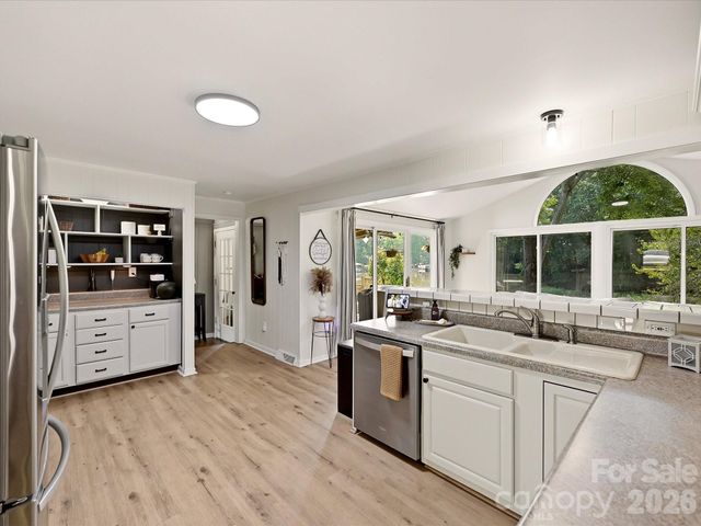 513 Paradise Circle, Belmont, NC 28012