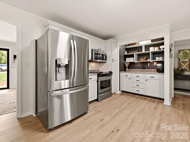 513 Paradise Circle, Belmont, NC 28012