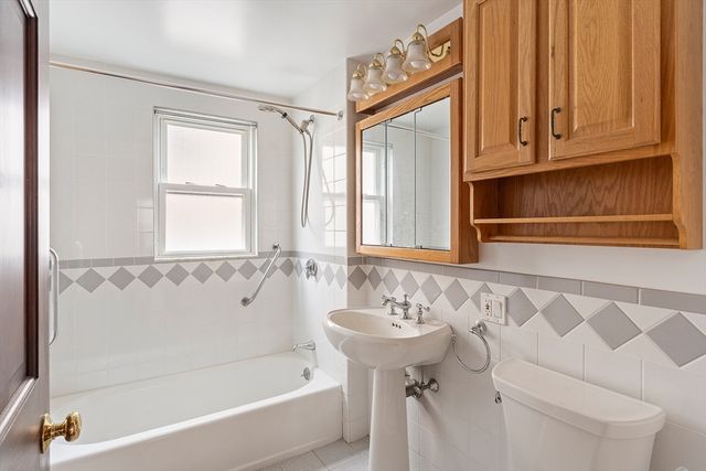 29-31 Chatham St 1, Cambridge, MA 02139