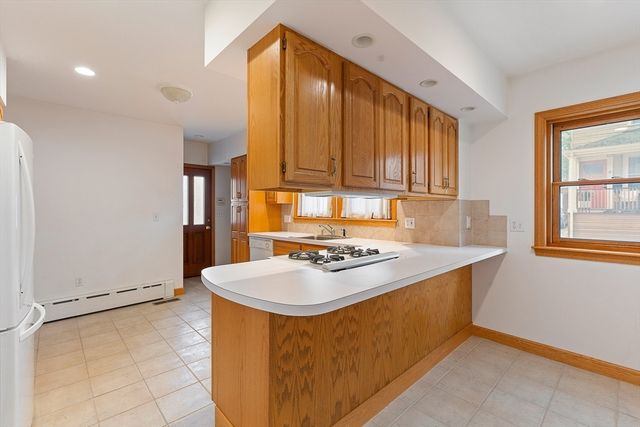 29-31 Chatham St 1, Cambridge, MA 02139