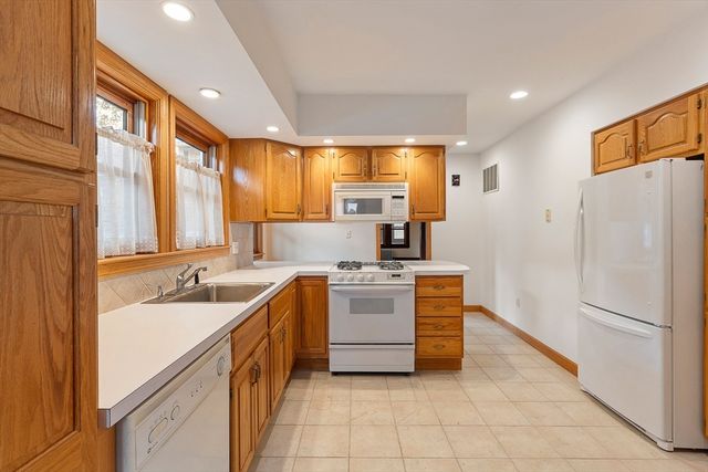 29-31 Chatham St 1, Cambridge, MA 02139
