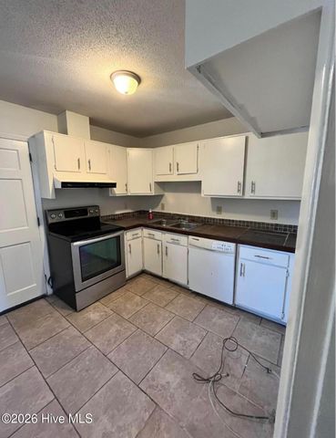 1421 -1425 Wellington Avenue 115 Forest Hills Dr, Wilmington, NC 28401