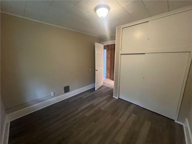 1127 Maplewood Ave, Ambridge, PA 15003