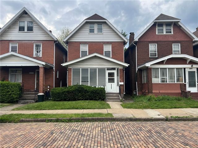 1127 Maplewood Ave, Ambridge, PA 15003